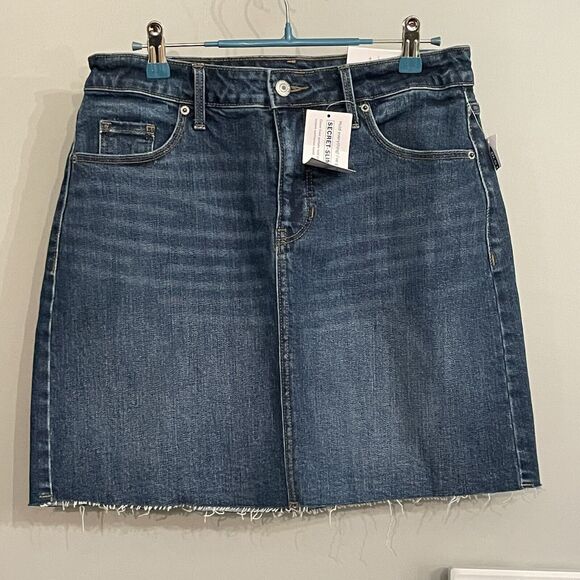 Old Navy Denim Skirt Secret Slim Pockets Raw Hem Women’s Sz 6 New - Picture 1 of 10